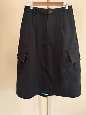 MOVEUP Black Button-Front Skirt